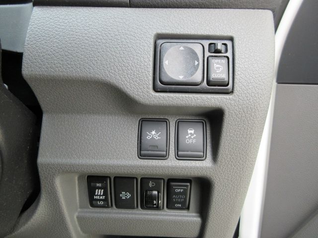 NISSAN NV350 CARAVAN 4WD 2020