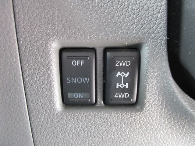 NISSAN NV350 CARAVAN 4WD 2020