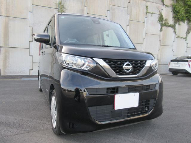 NISSAN ROOX 2021