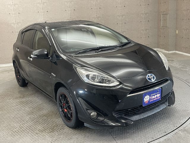 TOYOTA AQUA 2019