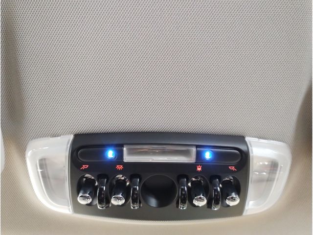 BMW BMW MINI COOPER D 5DOOR 2017