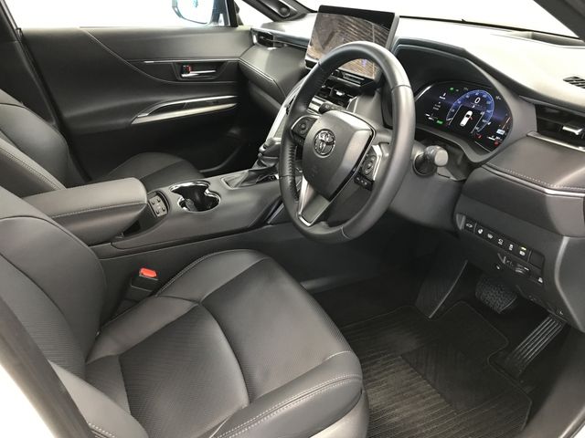 TOYOTA HARRIER HYBRID 2024