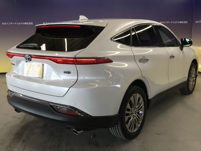 TOYOTA HARRIER HYBRID 2024