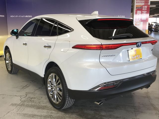 TOYOTA HARRIER HYBRID 2024