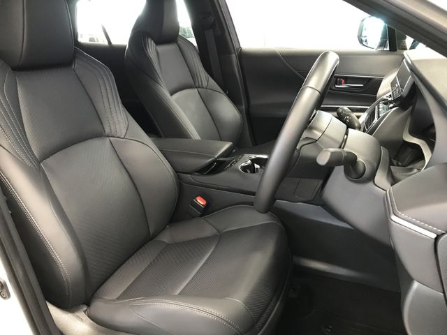 TOYOTA HARRIER HYBRID 2024