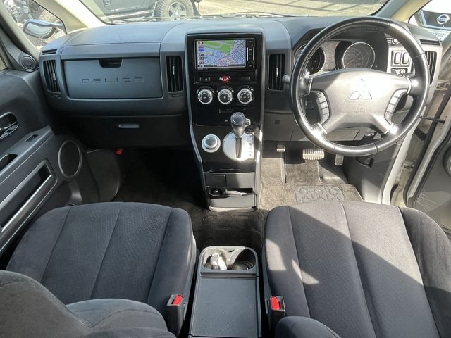 MITSUBISHI DELICA D:5 4WD 2018