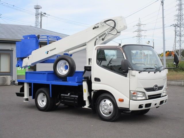 HINO DUTRO 2015