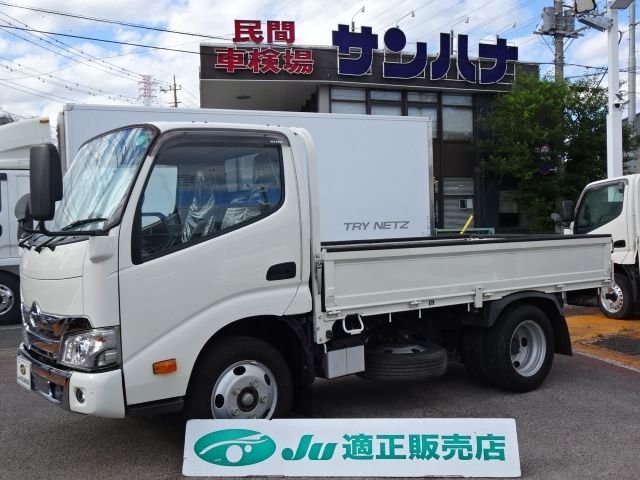 HINO DUTRO 2023