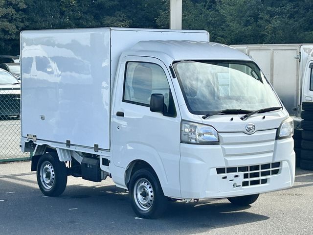 DAIHATSU HIJET truck 4WD 2015