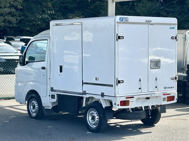 DAIHATSU HIJET truck 4WD 2015
