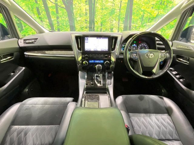 TOYOTA ALPHARD hybrid 4WD 2015