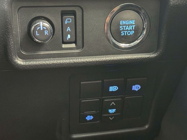 TOYOTA LANDCRUISER PRADO 2022