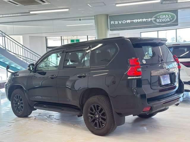 TOYOTA LANDCRUISER PRADO 2022