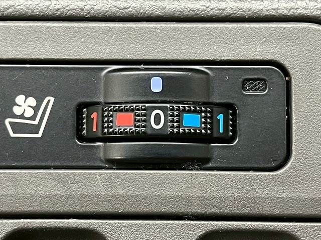 TOYOTA LANDCRUISER PRADO 2022