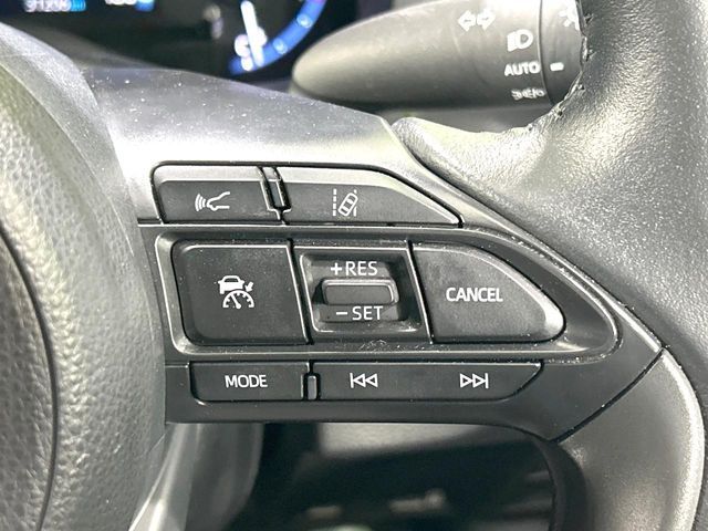 TOYOTA YARIS CROSS 2023