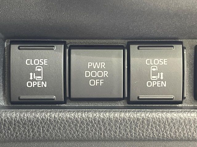 TOYOTA SIENTA HYBRID 2025