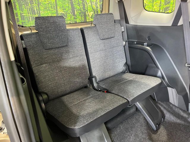 TOYOTA SIENTA HYBRID 2025