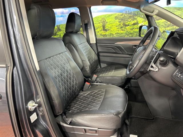 MITSUBISHI DELICA D:5 4WD 2023