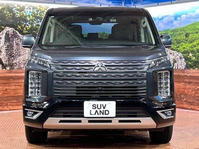 MITSUBISHI DELICA D:5 4WD 2023