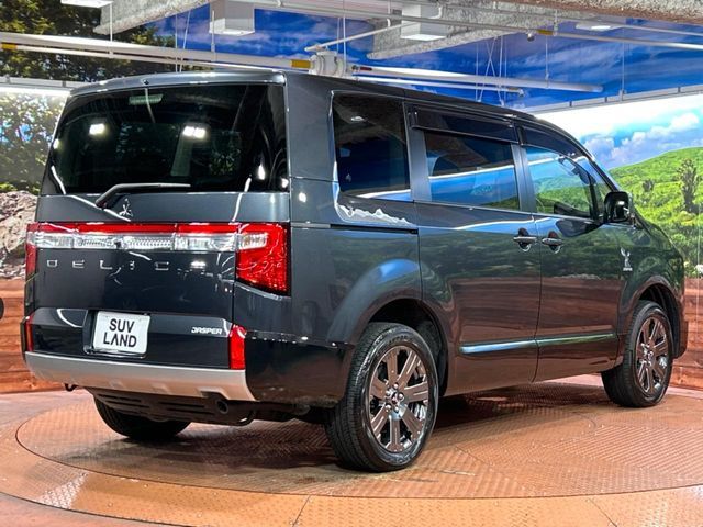MITSUBISHI DELICA D:5 4WD 2023