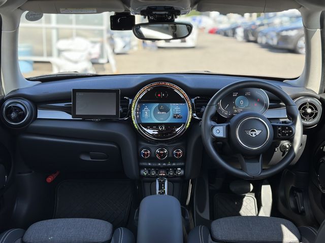 BMW MINI COOPER D 2023