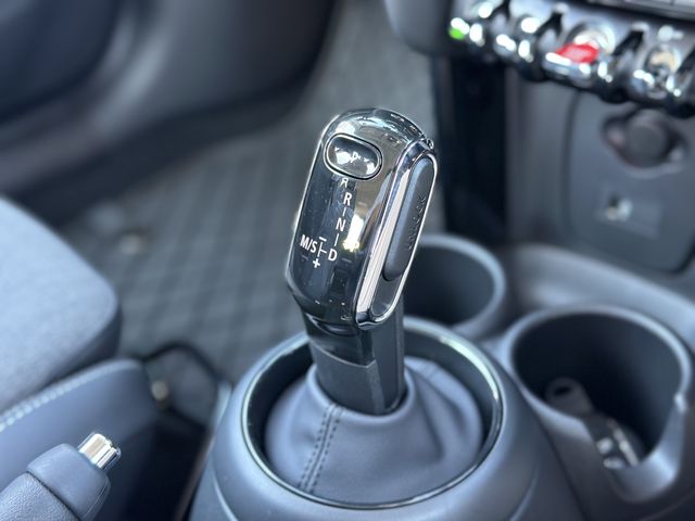 BMW MINI COOPER D 2023