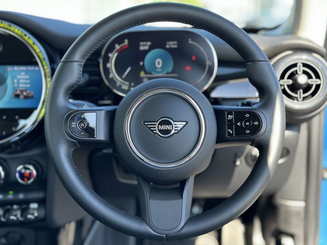 BMW MINI COOPER D 2023