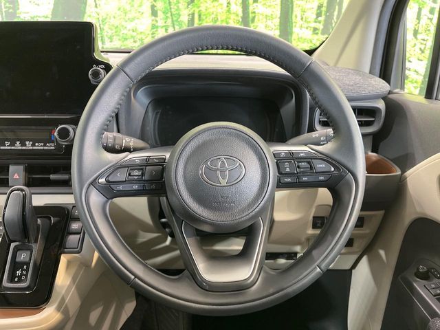 TOYOTA SIENTA HYBRID 2023