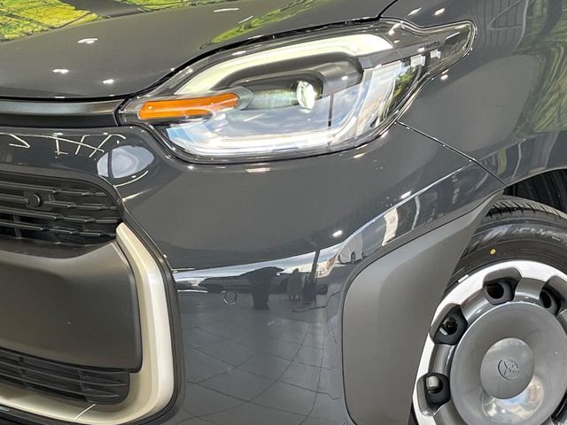 TOYOTA SIENTA HYBRID 2023