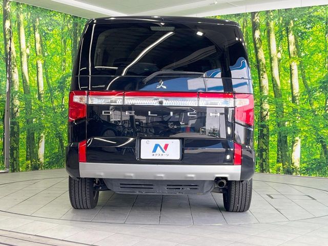 MITSUBISHI DELICA D:5 4WD 2022