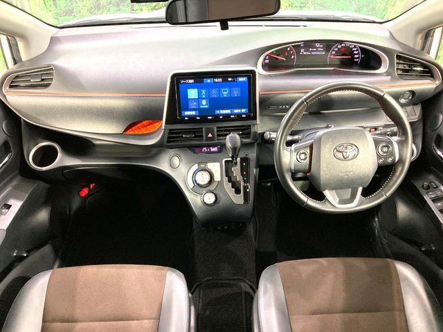 TOYOTA SIENTA 2020