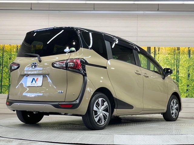 TOYOTA SIENTA HYBRID 2020