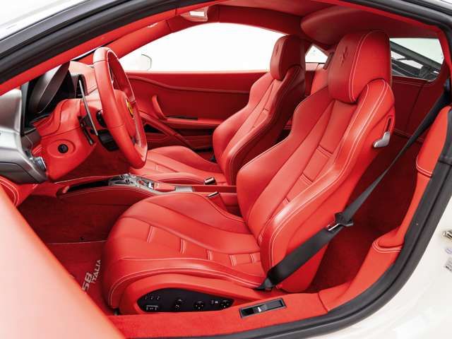 FERRARI FERRARI 458 Italia 2010