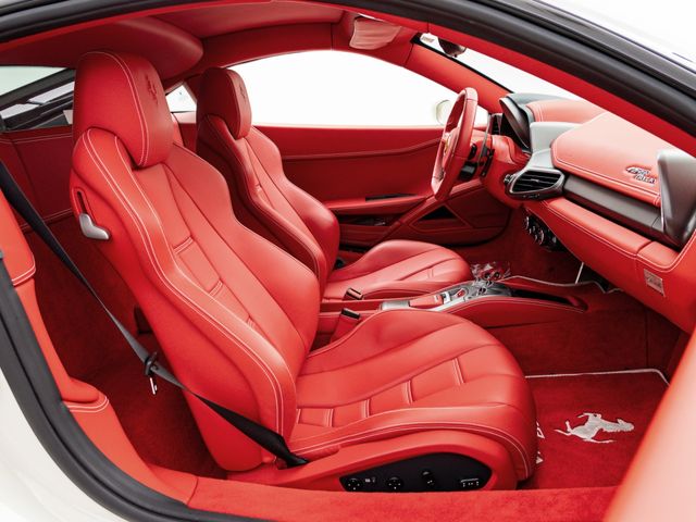 FERRARI FERRARI 458 Italia 2010