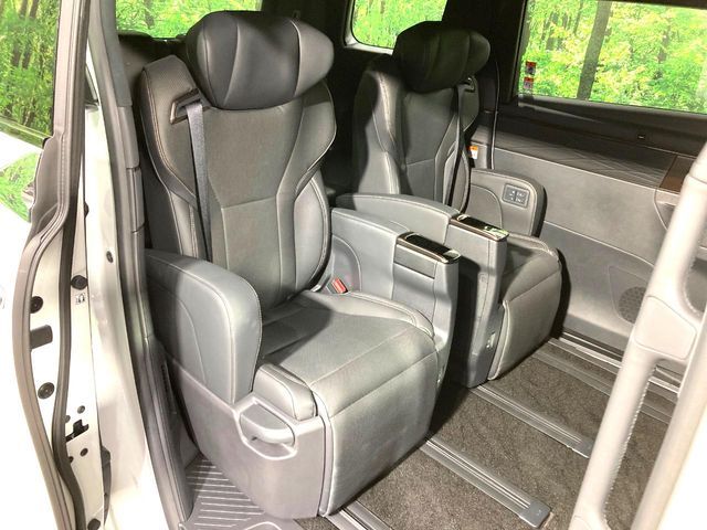 TOYOTA ALPHARD hybrid 2024