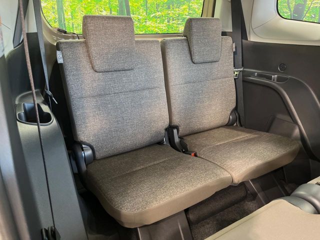 TOYOTA SIENTA HYBRID 2025