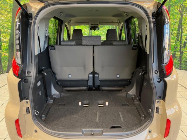 TOYOTA SIENTA HYBRID 2025