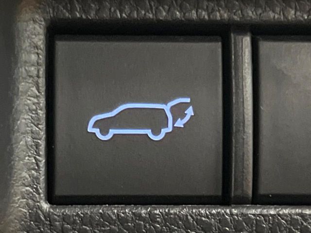 TOYOTA HARRIER 2WD 2021