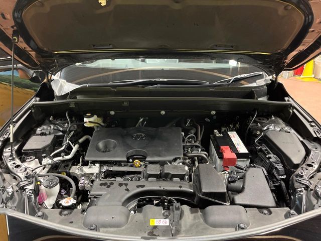 TOYOTA HARRIER 2WD 2021