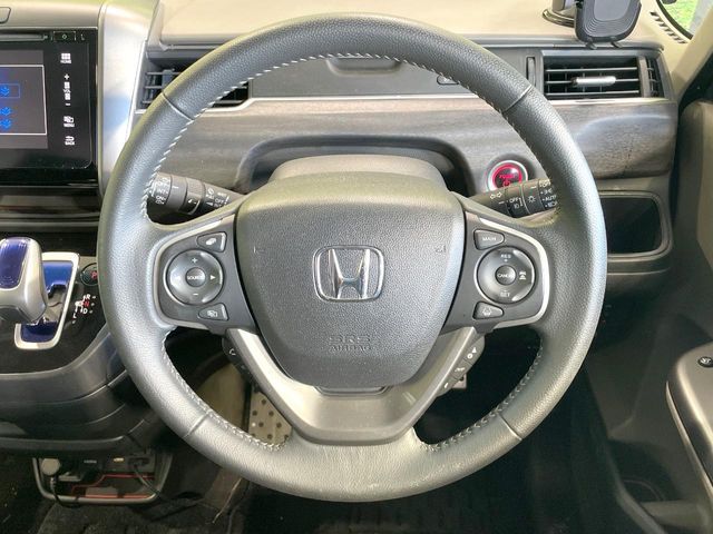 HONDA FREED HYBRID 2016