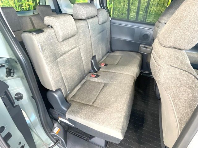 TOYOTA SIENTA HYBRID 2025