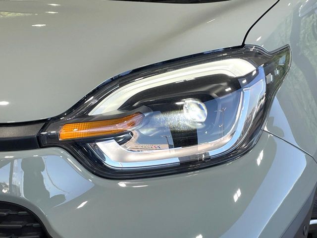 TOYOTA SIENTA HYBRID 2025