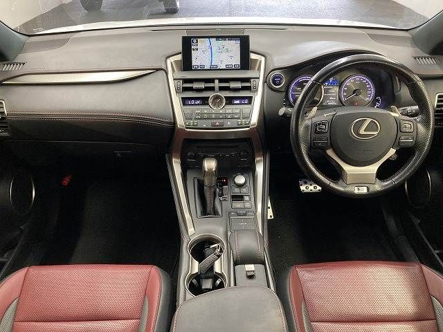TOYOTA LEXUS NX300h 2015