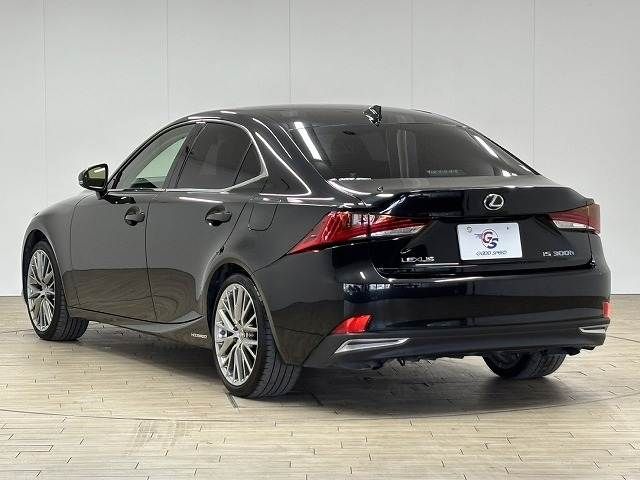 TOYOTA LEXUS IS300h 2017