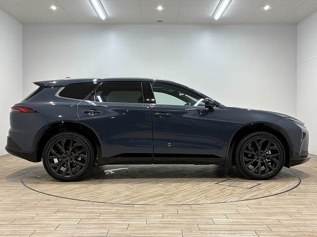 TOYOTA CROWN ESTATE 4WD 2025