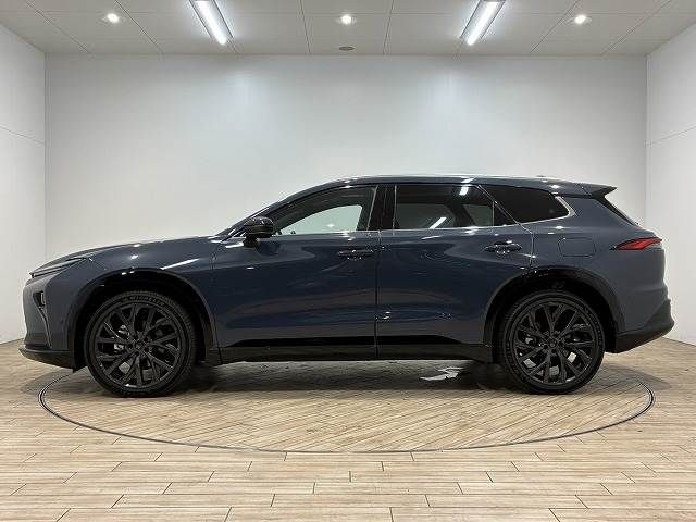 TOYOTA CROWN ESTATE 4WD 2025