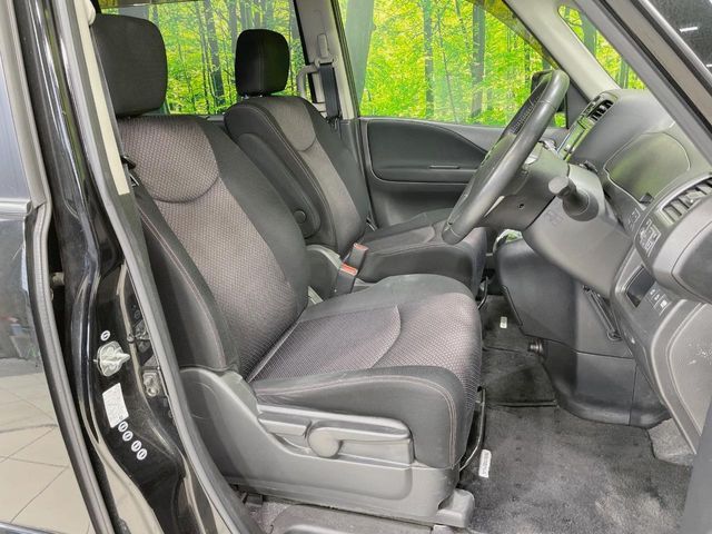 NISSAN SERENA  WG 2011