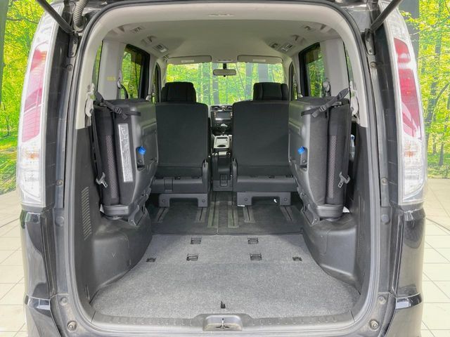 NISSAN SERENA  WG 2011