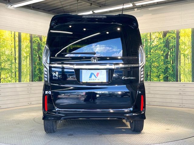 HONDA N BOX CUSTOM 2018