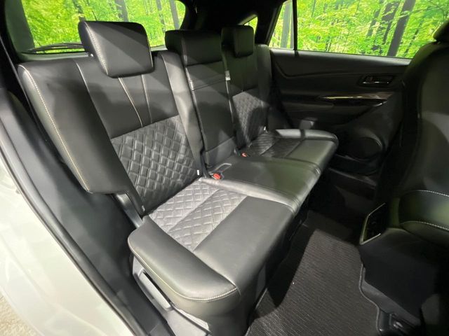 TOYOTA HARRIER 2WD 2015